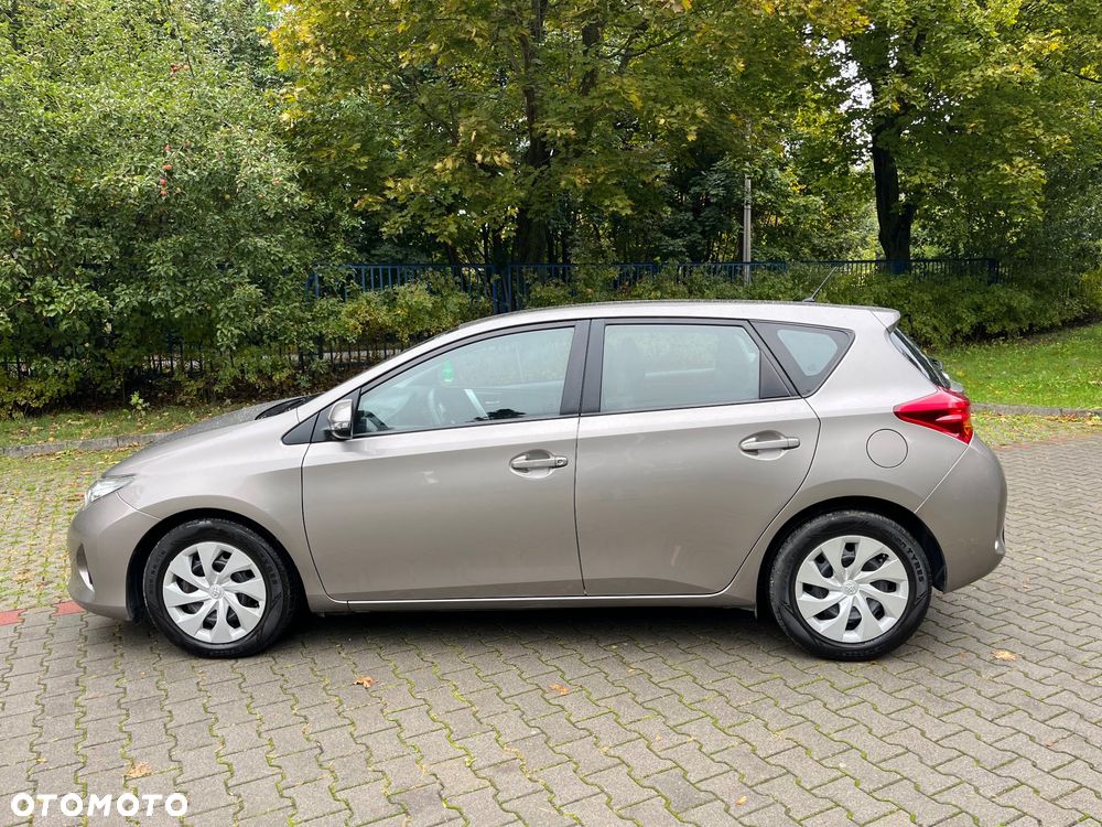 Toyota Auris 1.4 D-4D 2010 - 3