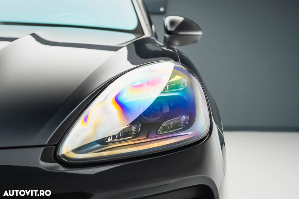 Porsche Cayenne S - 8