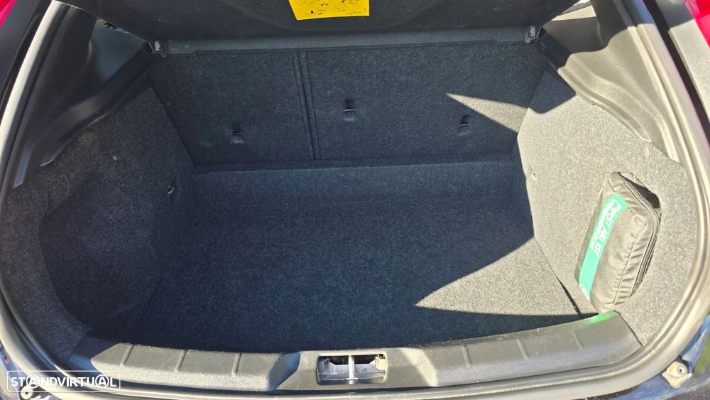 Volvo V40 D2 Momentum - 13