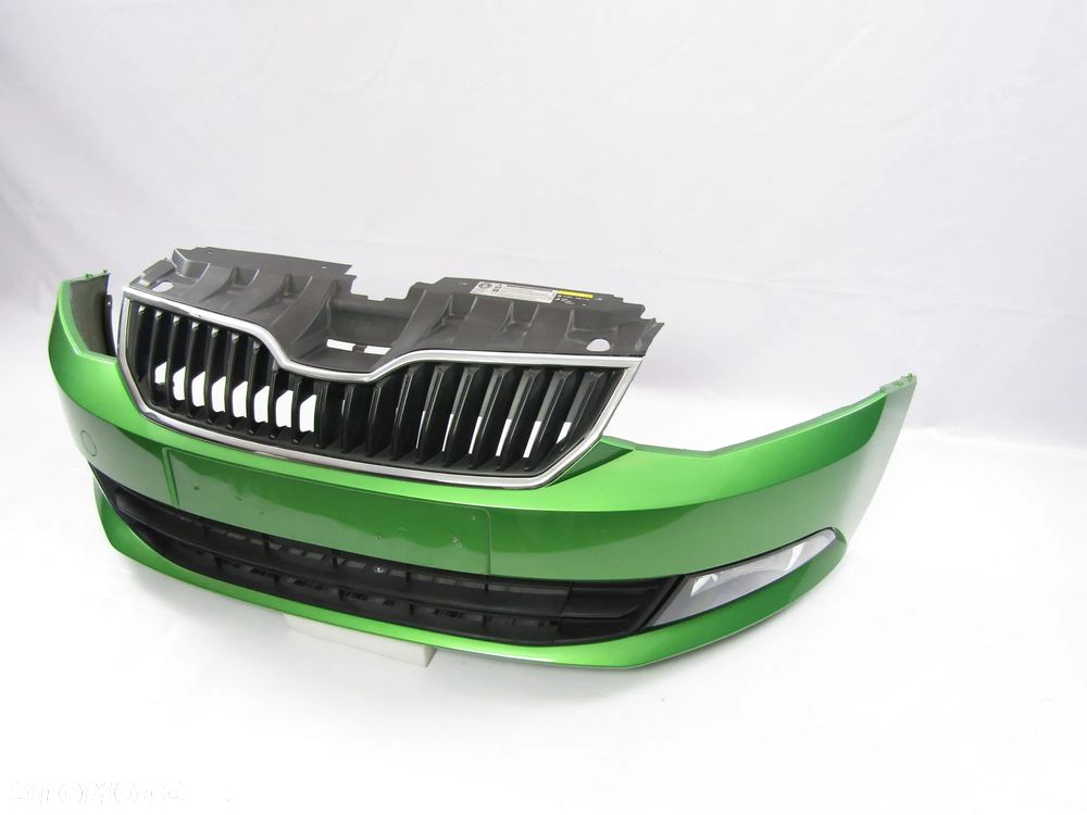 Zderzak przedni Skoda Fabia 6V 15 - 18 Lakier LF6Z - 9