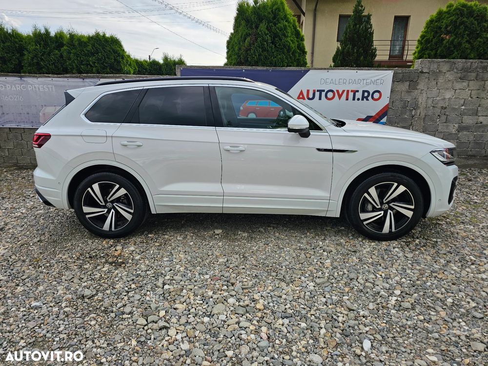 Volkswagen Touareg 3.0 V6 TDI SCR 4Motion Automatik R-Line - 4