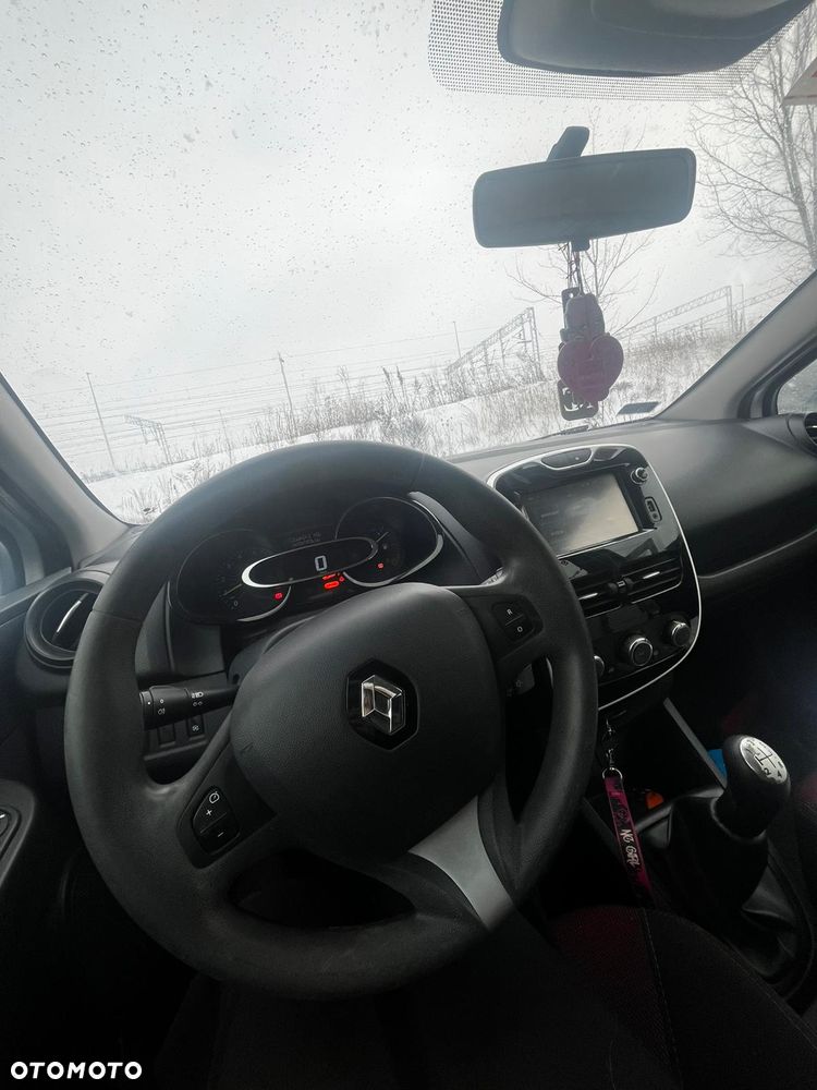 Renault Clio - 7