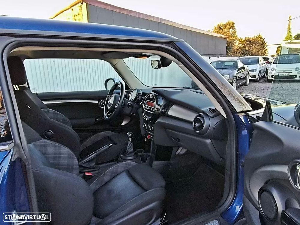 MINI 3 Portas One D - 2