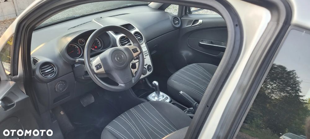 Opel Corsa - 11
