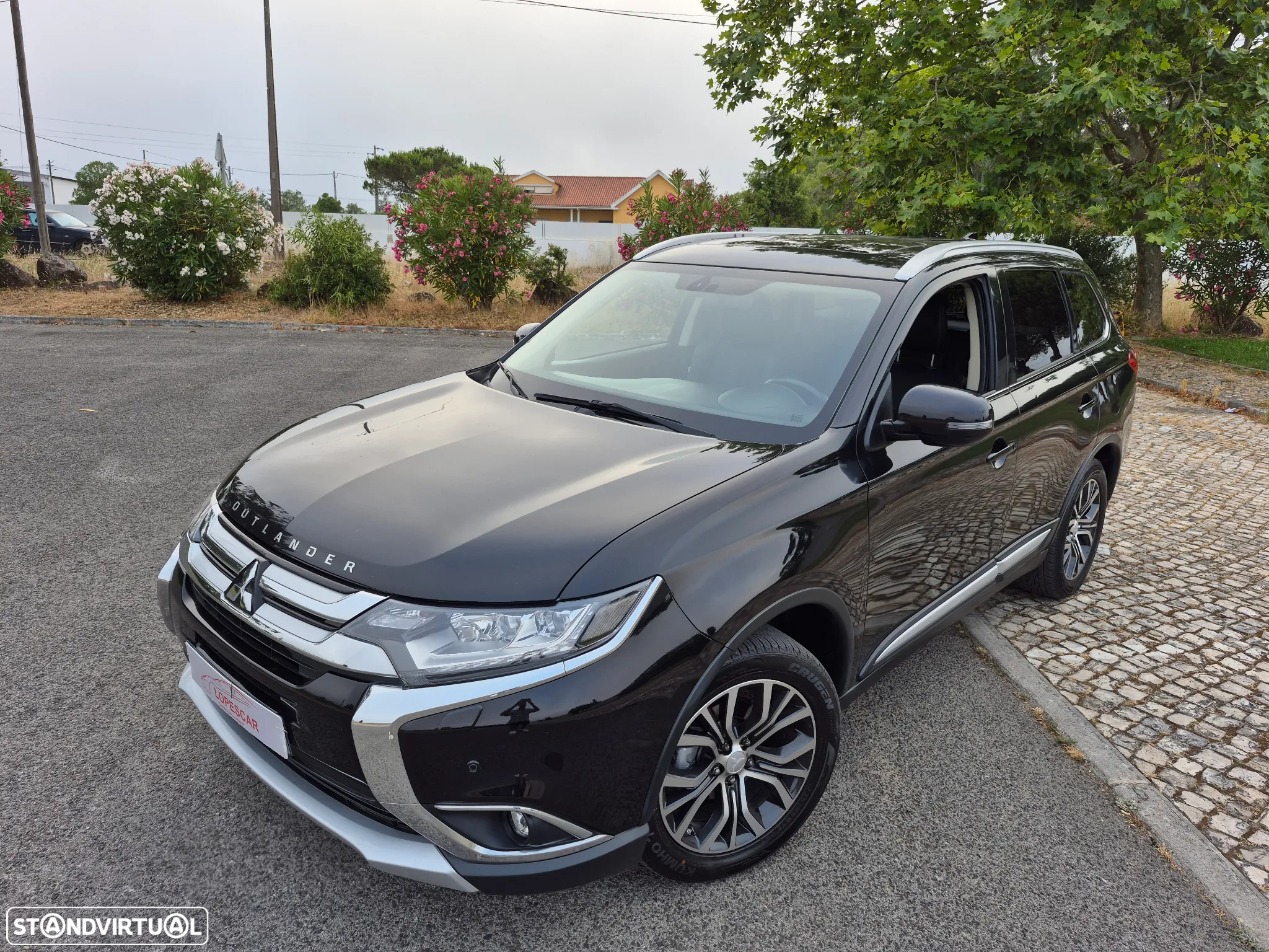 Mitsubishi Outlander 2.2 DI-D Instyle Navi - 3