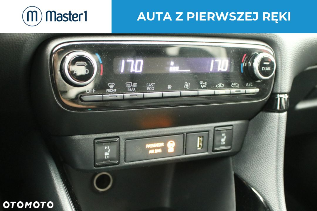Toyota Yaris Hybrid 1.5 Selection Style - 19