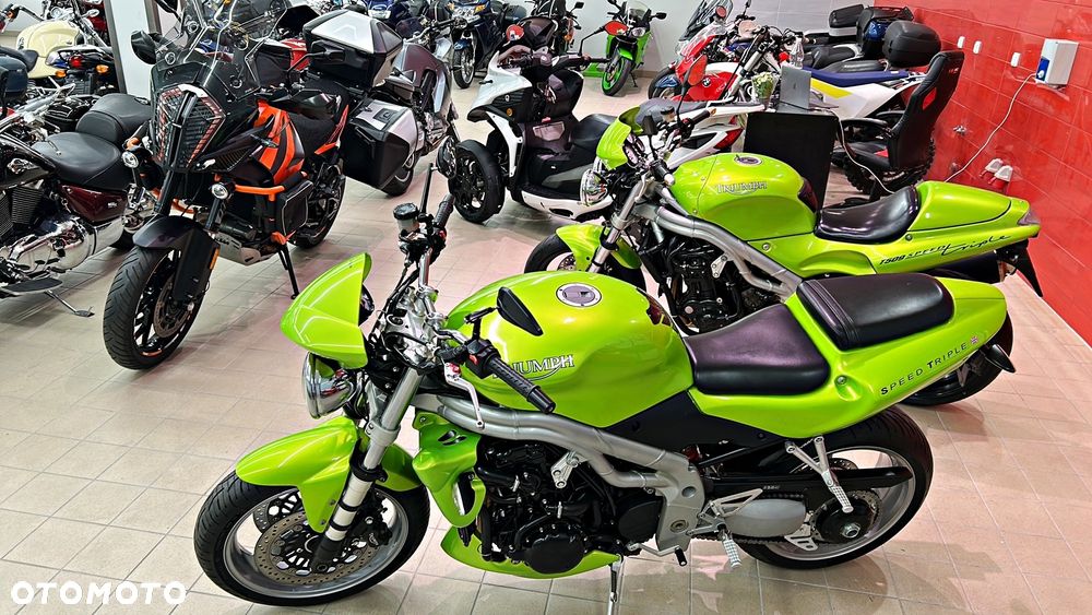 Triumph Speed Triple - 25