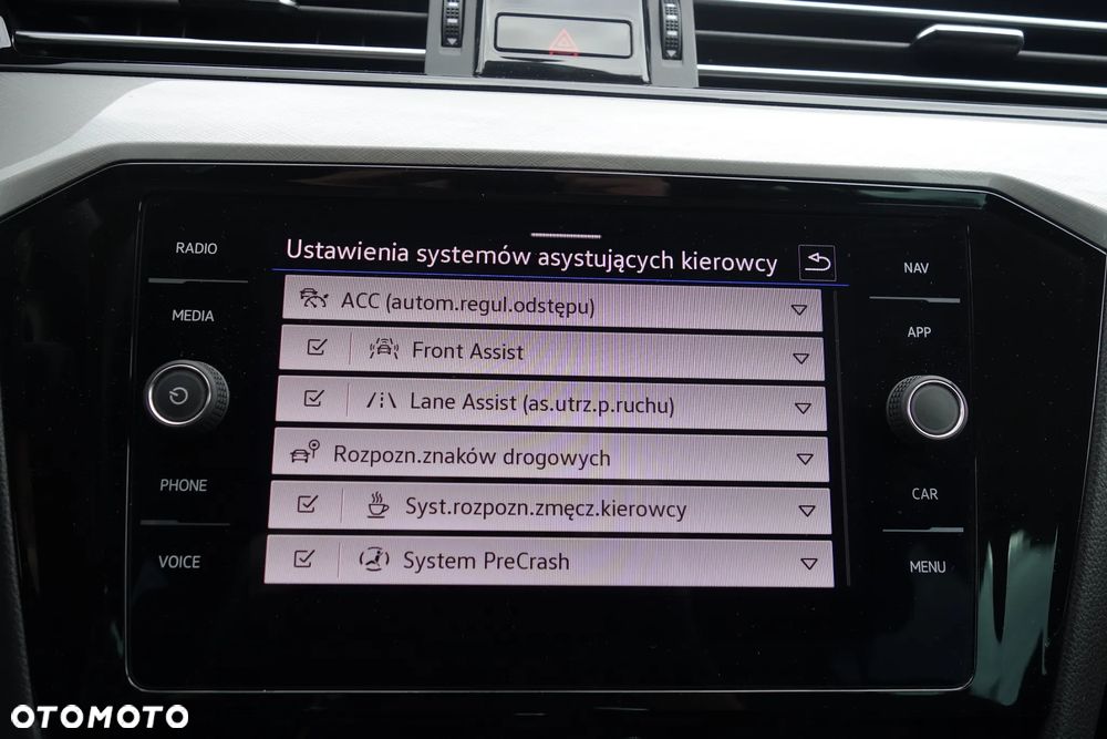 Volkswagen Passat 2.0 TDI EVO Business DSG - 27