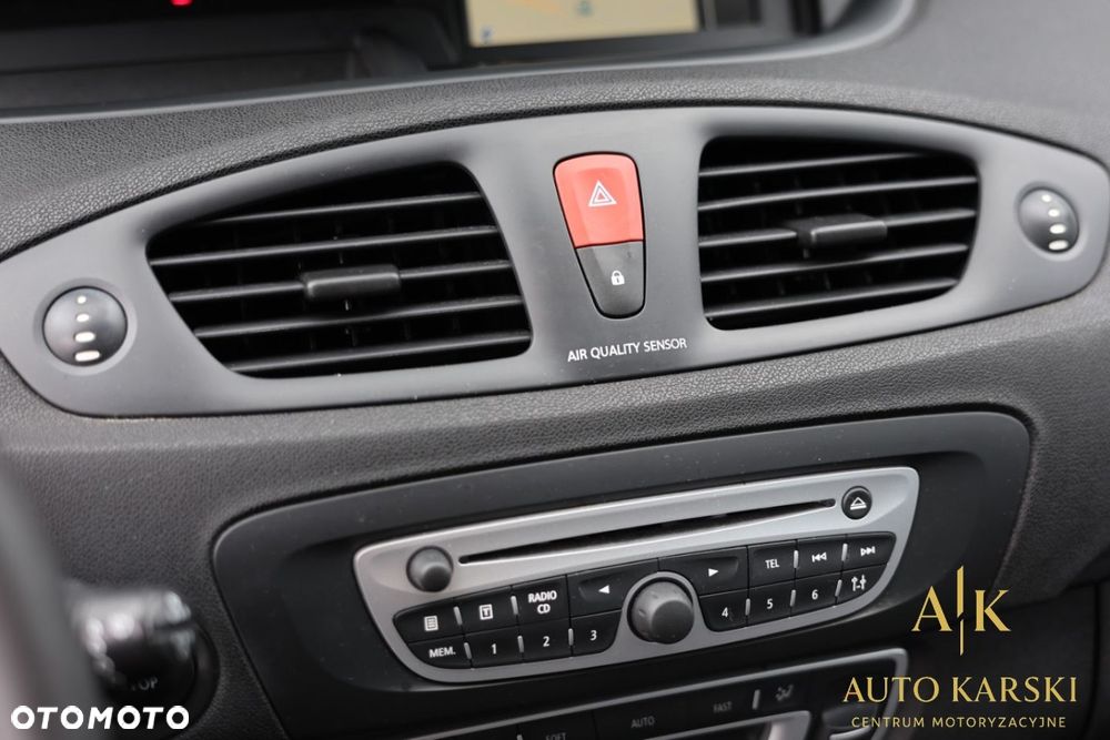 Renault Scenic - 28