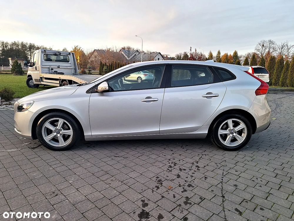 Volvo V40 D2 Kinetic - 14
