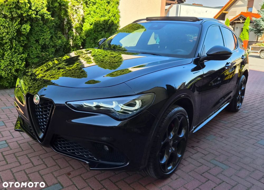 Alfa Romeo Stelvio - 2