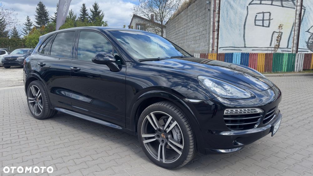 Porsche Cayenne Platinum Edition - 16