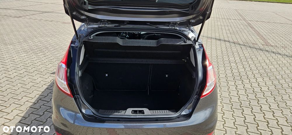 Ford Fiesta 1.0 EcoBoost S&S TITANIUM - 23