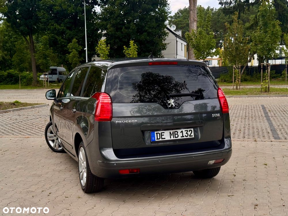 Peugeot 5008 HDI FAP 115 Family - 26