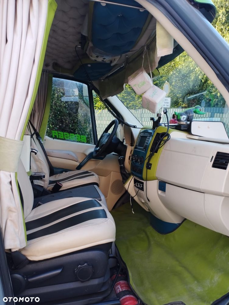 Mercedes-Benz Sprinter - 7