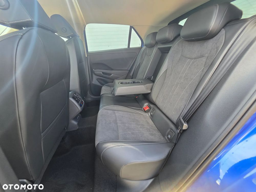 Volkswagen T-Roc 1.5 eTSI Style DSG - 29