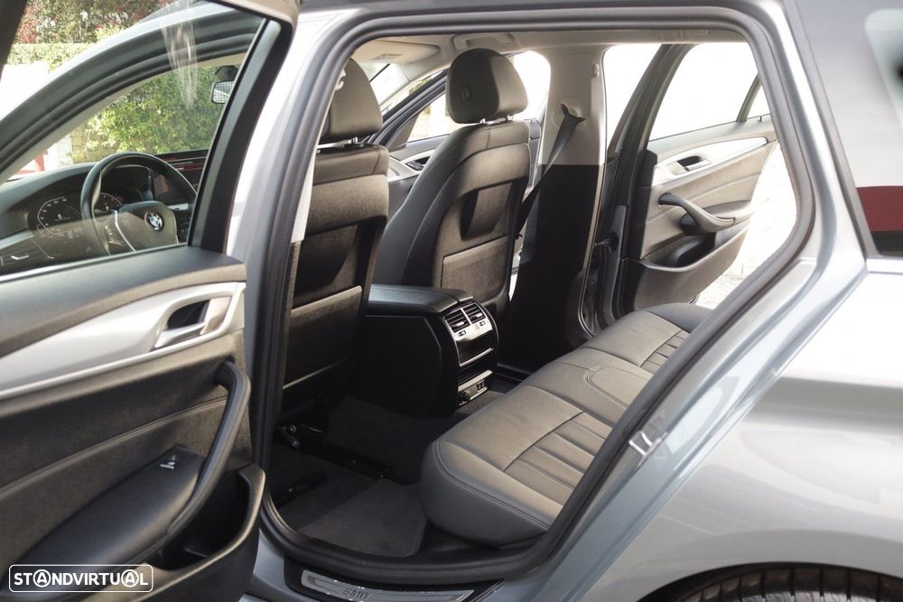 BMW 520 d Auto - 29