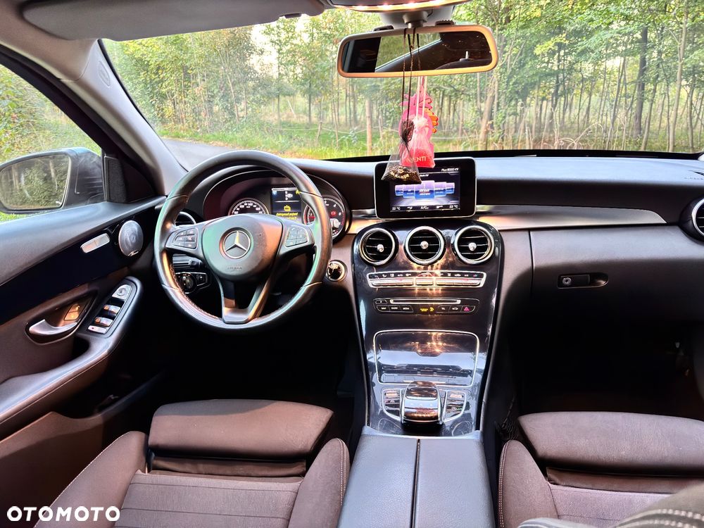Mercedes-Benz Klasa C 220 (BlueTEC) d T 7G-TRONIC Avantgarde - 13