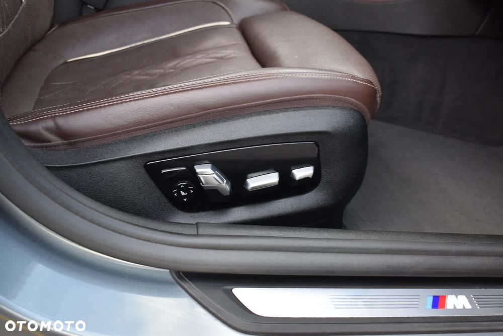 BMW Seria 5 530d xDrive M Sport sport - 28