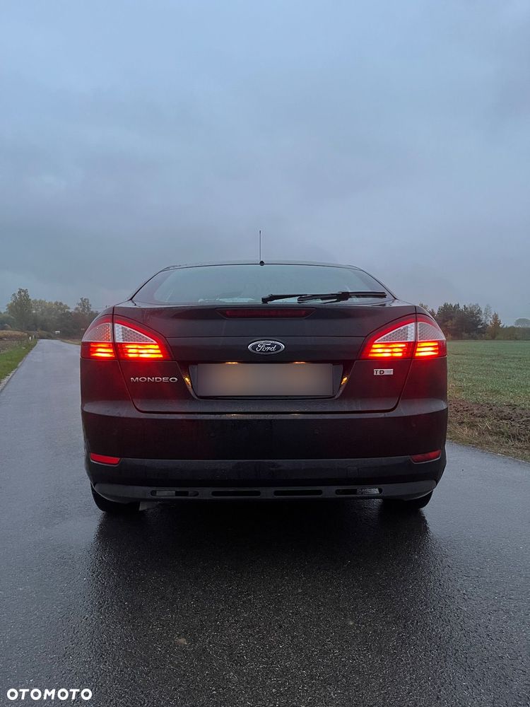 Ford Mondeo 1.8 TDCi Trend - 10