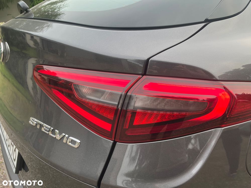Alfa Romeo Stelvio 2.0 Turbo Sprint Q4 - 30