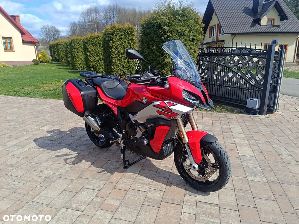 BMW XR - 12