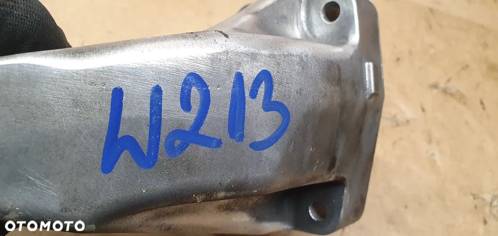 Łapa silnika Mercedes Klasa E W213 A6422234304 - 8