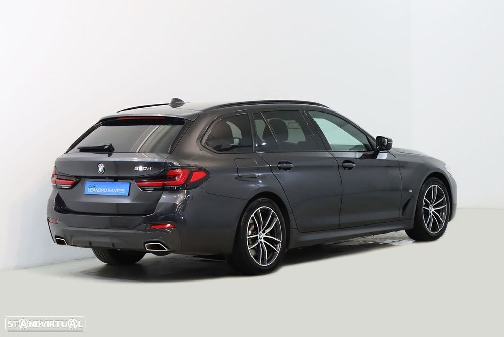 BMW 520 d Pack Desportivo M Auto - 3