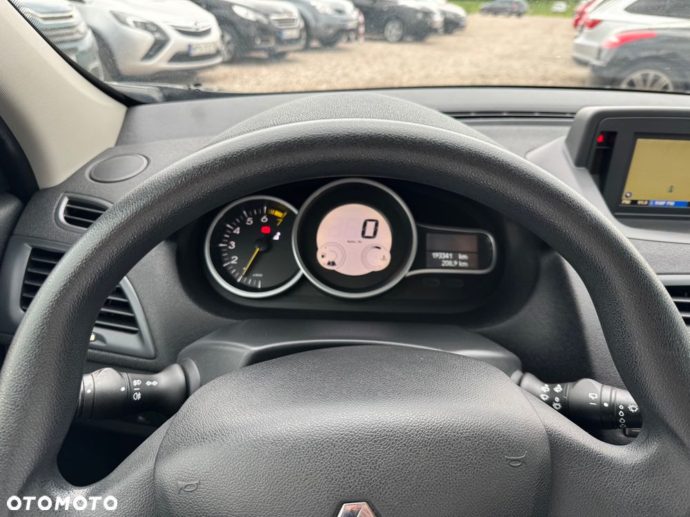 Renault Megane - 25