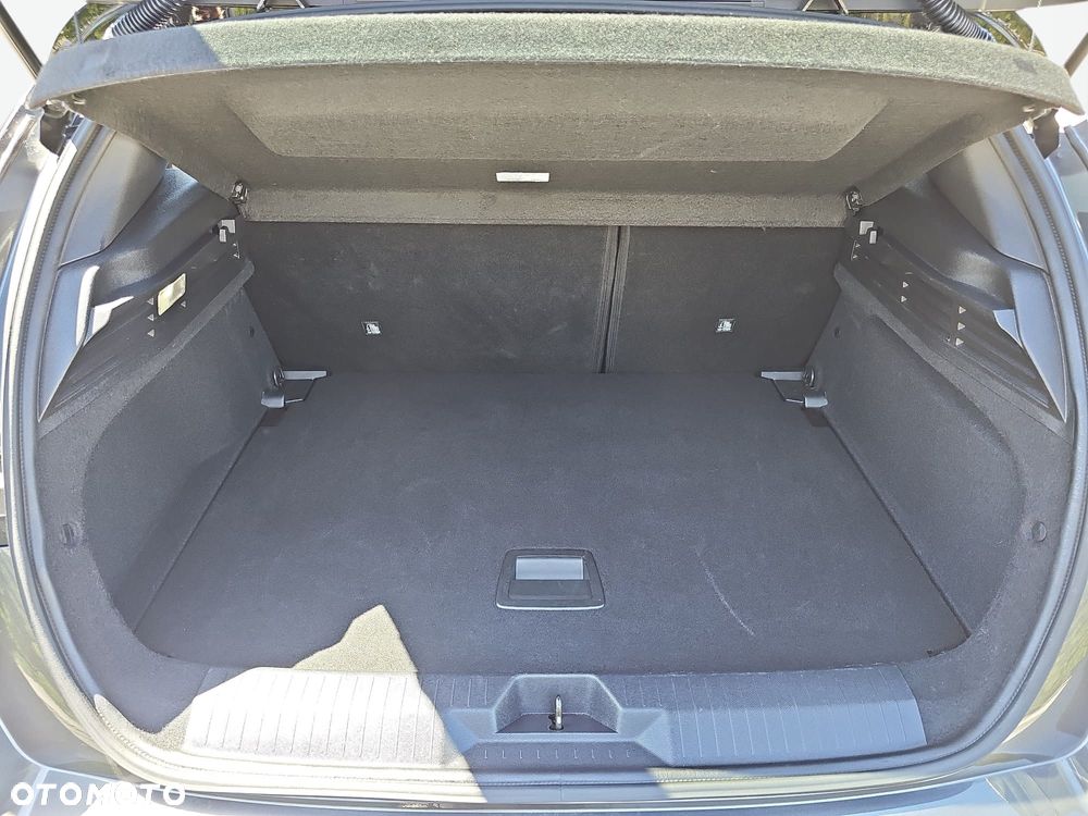 Opel Astra 1.2 T GS S&S - 24