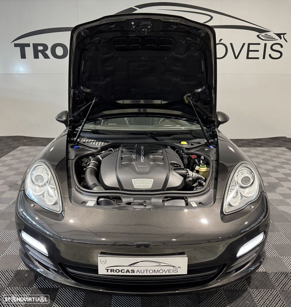 Porsche Panamera - 18