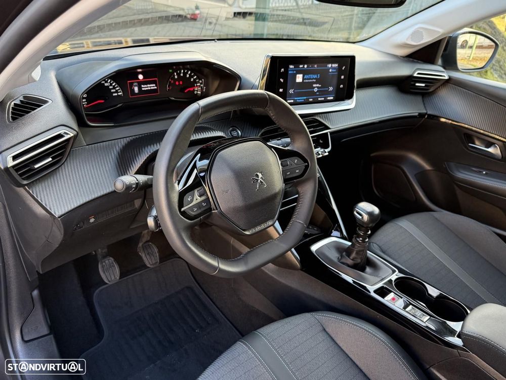 Peugeot 208 1.2 PureTech Allure - 19