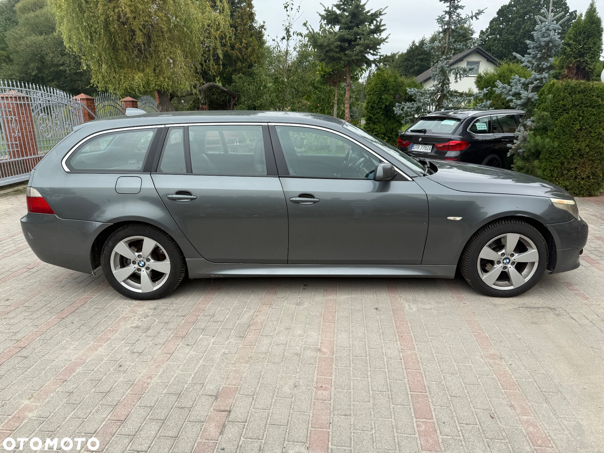 BMW Seria 5 525d - 2