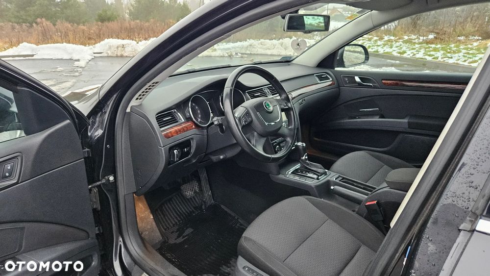Skoda Superb 2.0 TDI Comfort DSG - 7