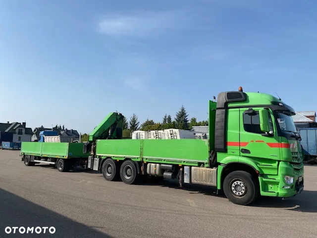 Mercedes-Benz Arocs 2551 6x4 skrzynia / żuraw HMF 4020-k5 /sterowany radiowo/ 2014 r z Niemiec - 20