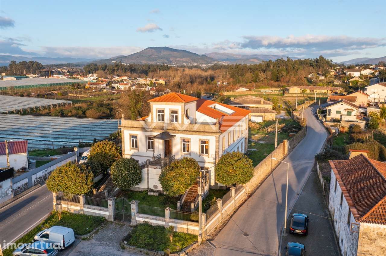 Moradia Isolada >=T10 Venda em Lago,Amares - Grande imagem: 3/31