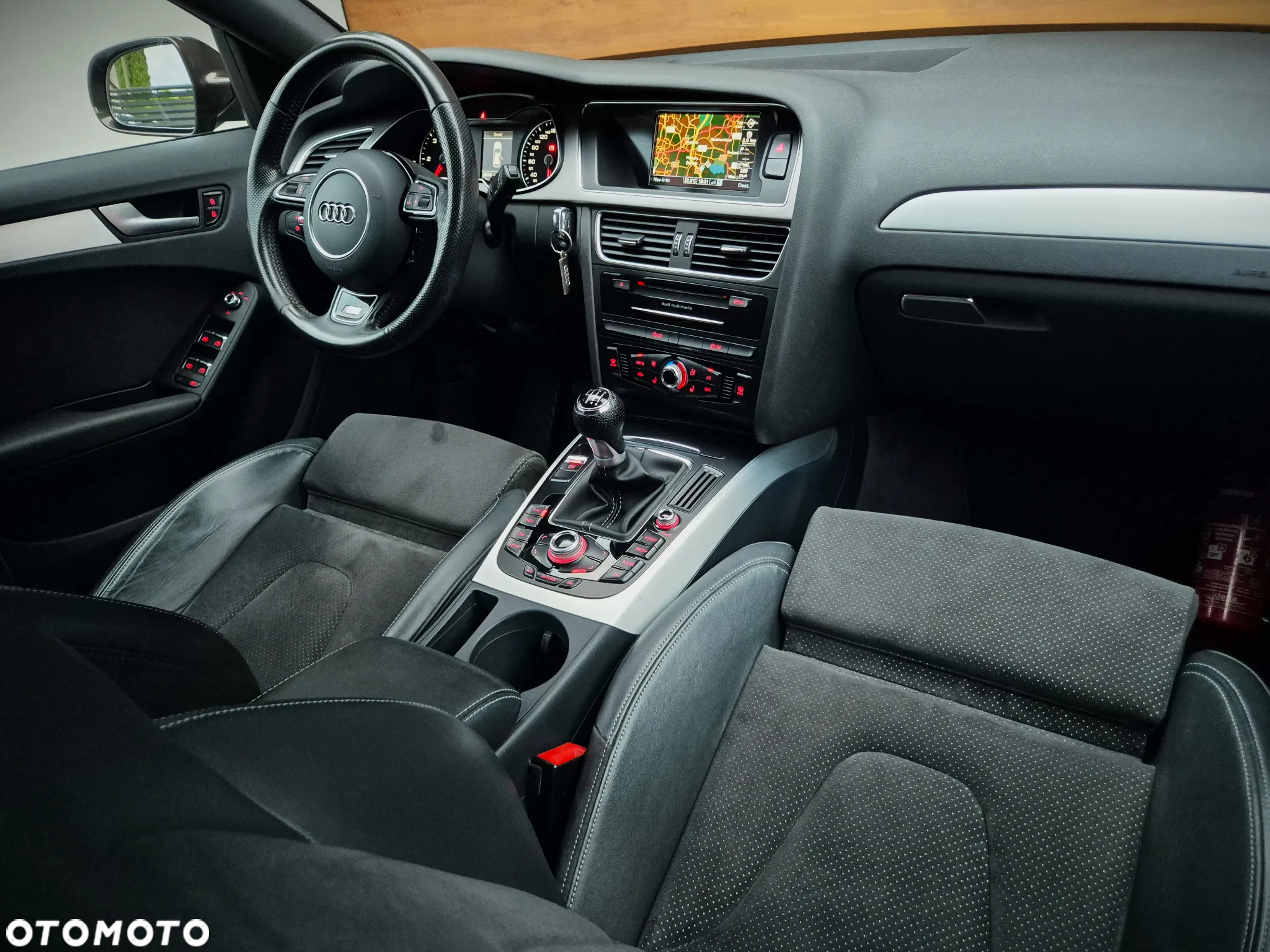 Audi A4 Avant 2.0 TDI DPF S line Sportpaket - 31