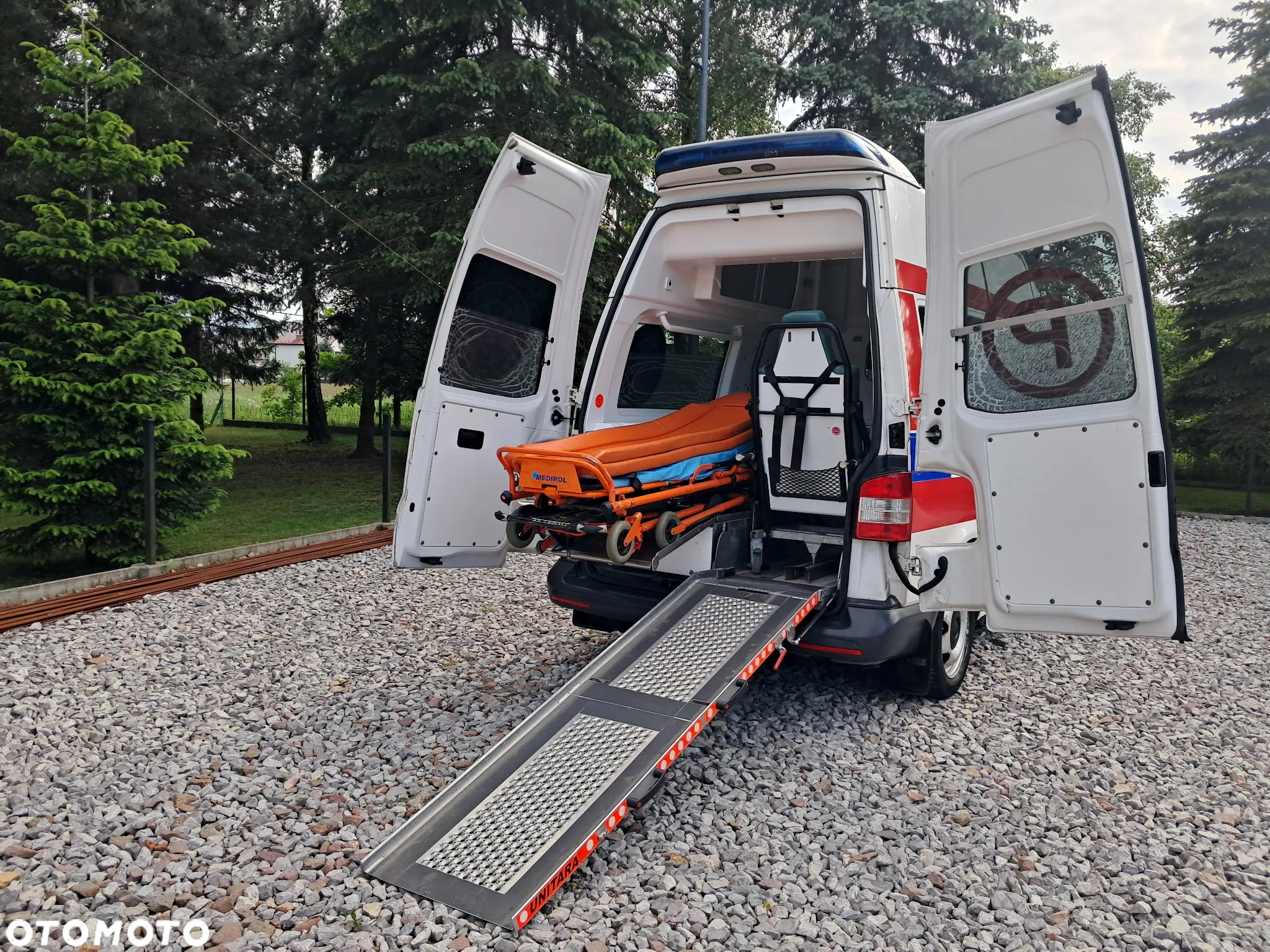 Volkswagen Transporter T5 Karetka Ambulans 4X4 - 6