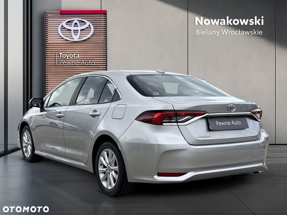 Toyota Corolla - 2