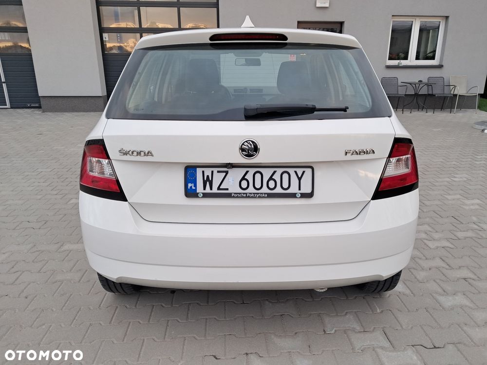 Skoda Fabia 1.2 TSI Active - 4