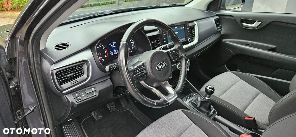 Kia Stonic 1.2 L - 14