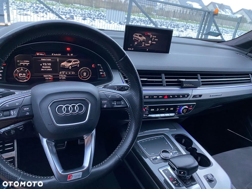 Audi Q7 - 9
