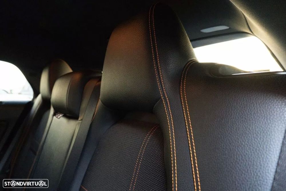 Mercedes-Benz CLA 200 - 15