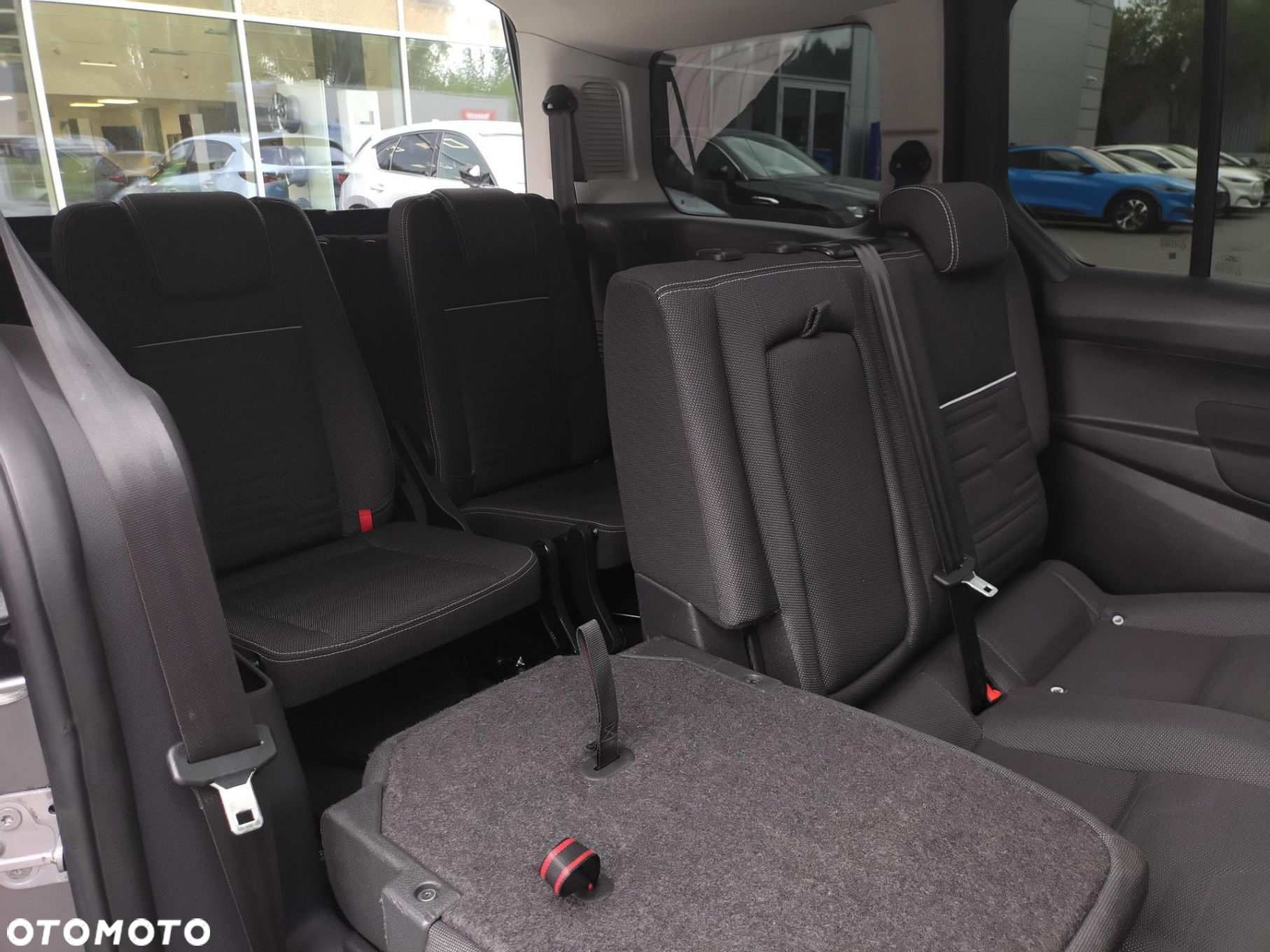Ford Tourneo Connect Grand - 30
