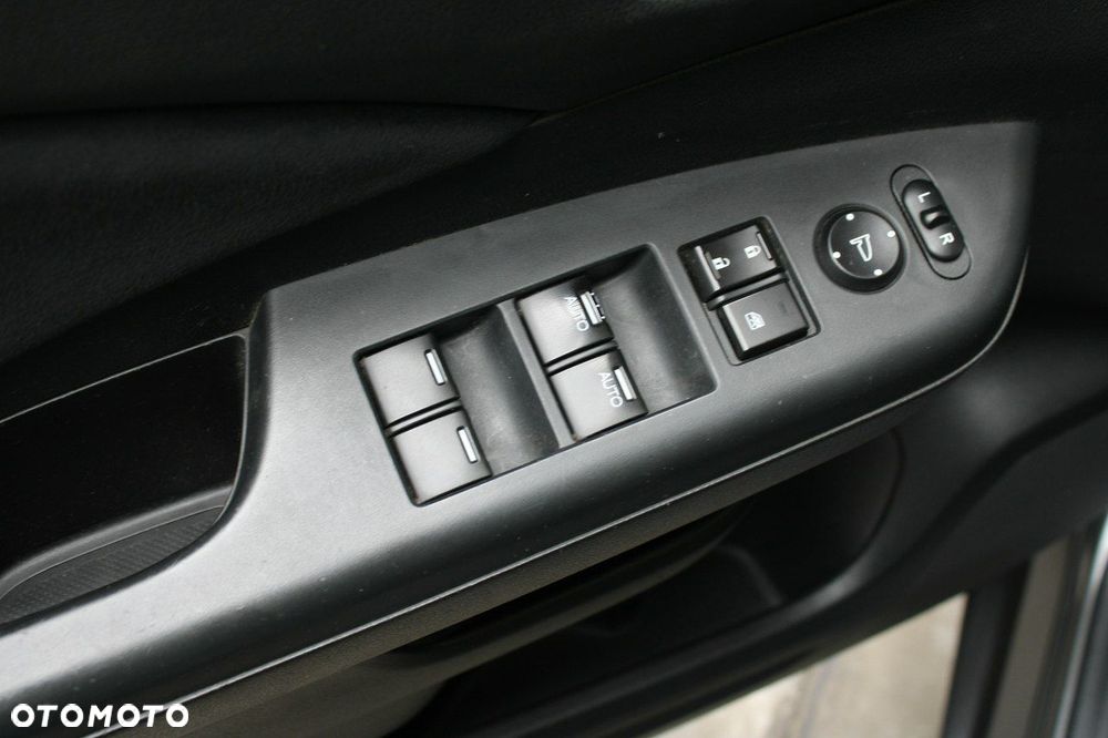 Honda CR-V 2.0 Comfort (Honda Connect+) / (2WD) - 25