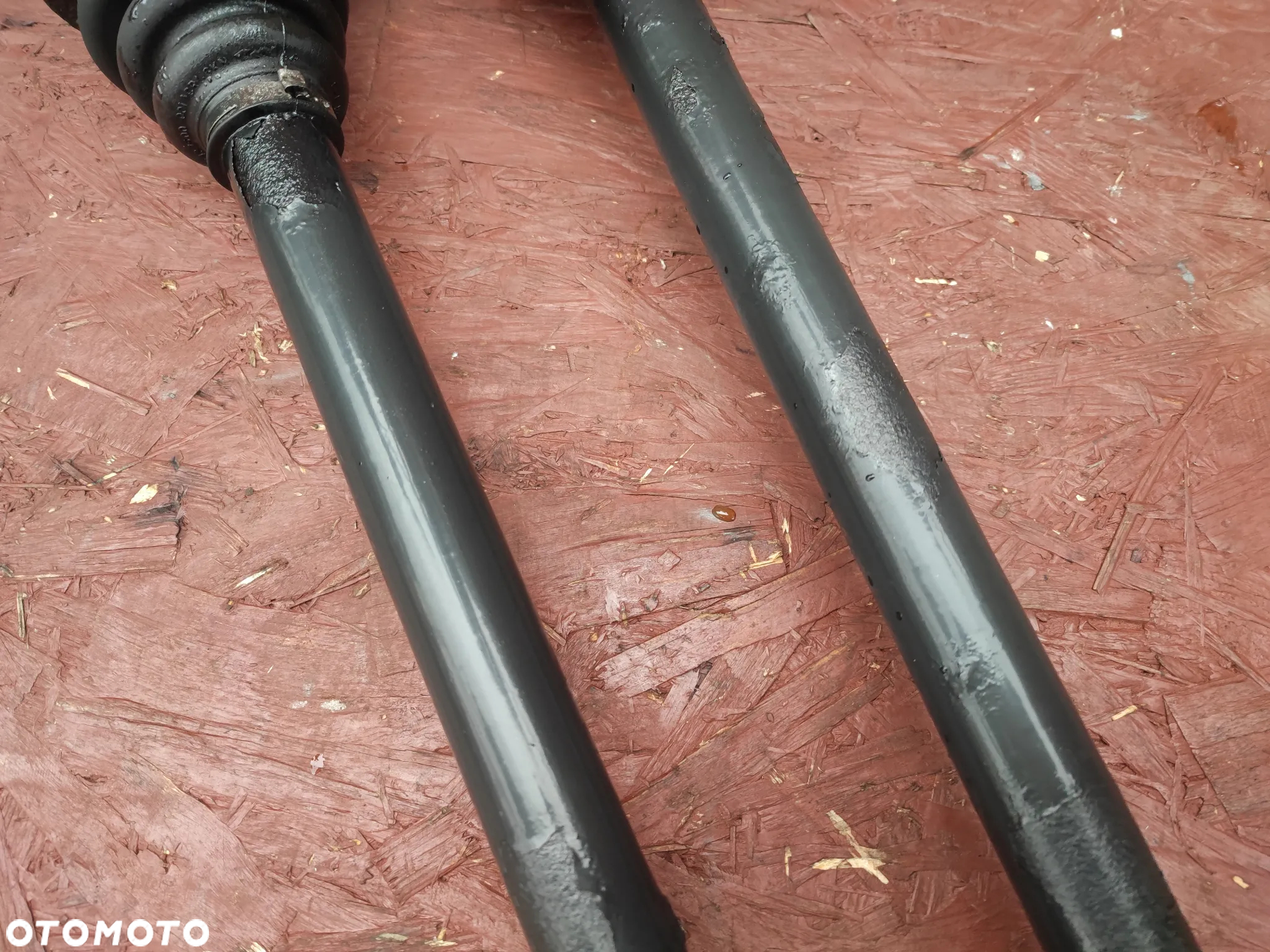 BMW E87 / E90 / E91 ORYGINALNA PÓŁOŚ LEWA / PRAWA DUŻA GŁOWA DO SILNIKÓW GAMY N52B25 / N52B30 O NR. 33 21 7 553 564 / 33 20 7 561 795 OEM W BARDZO DOBRYM STANIE - 10