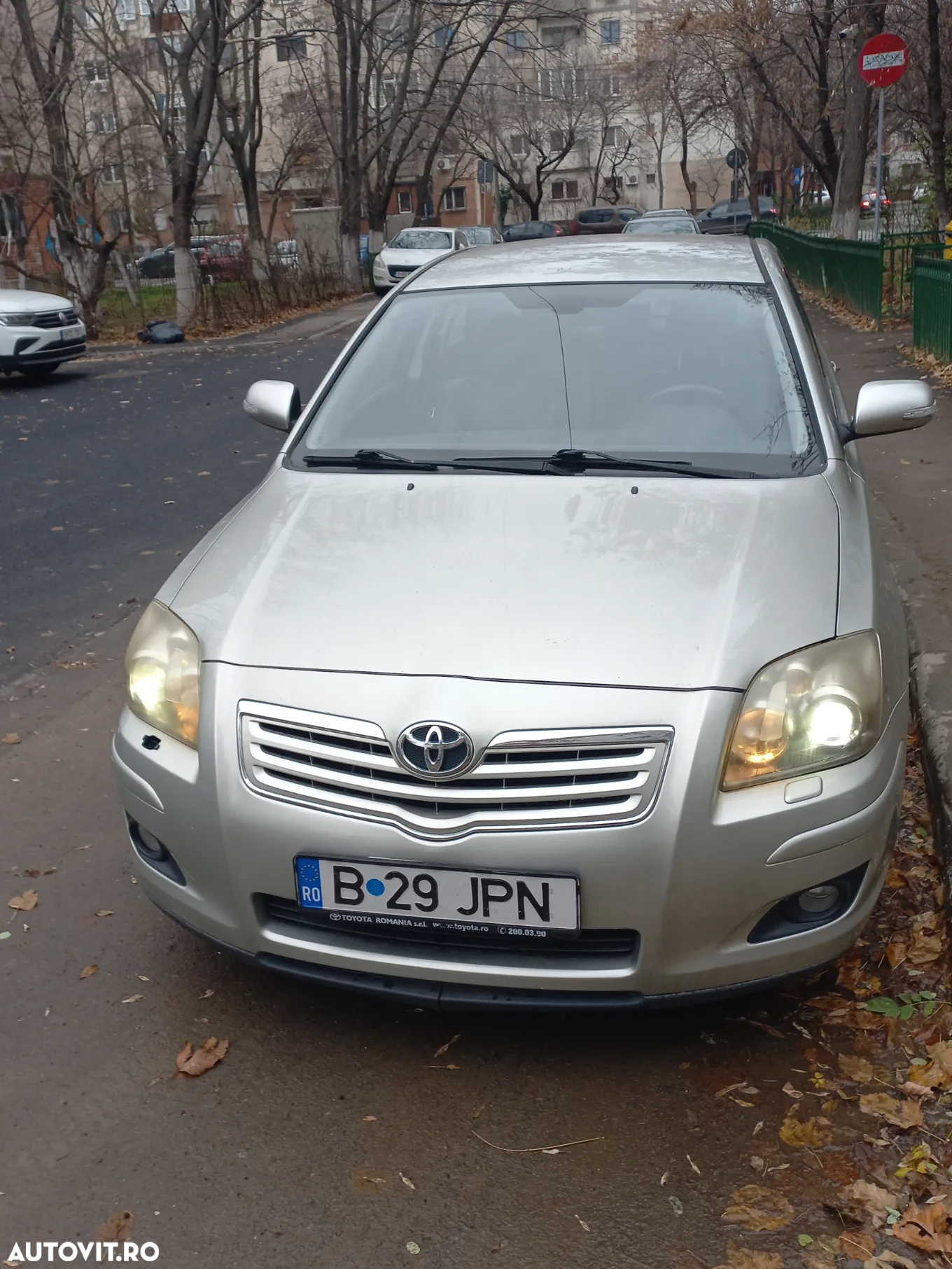 Toyota Avensis - 5