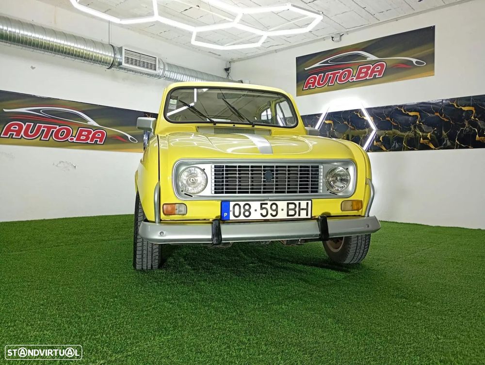 Renault 4 - 6