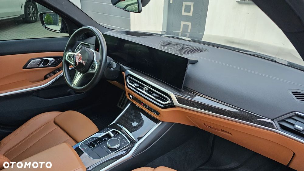 BMW Seria 3 330i GPF xDrive M Sport - 21
