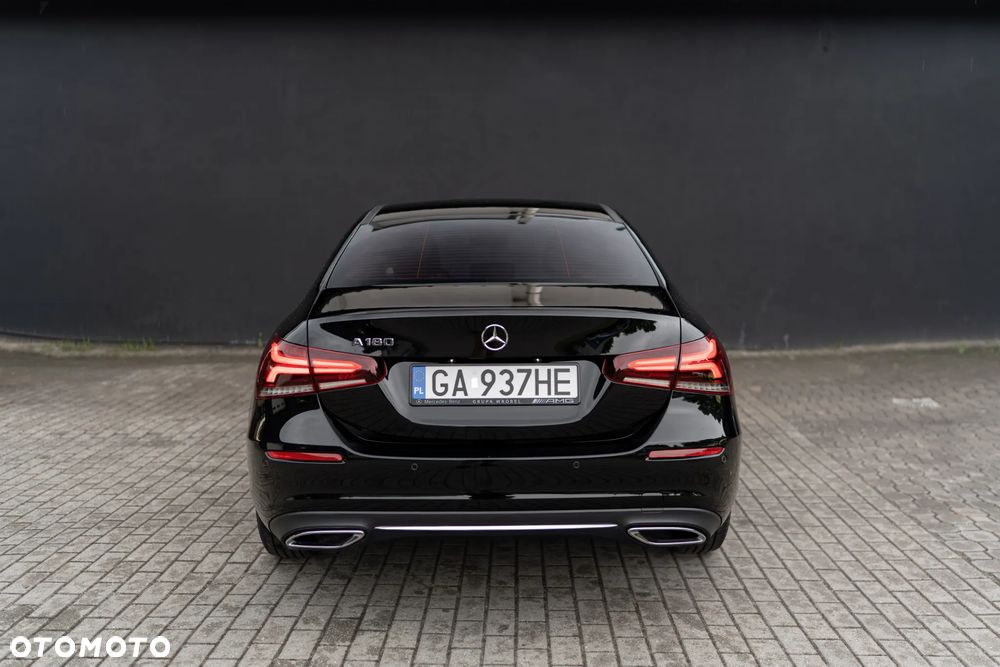 Mercedes-Benz Klasa A 180 Progressive 7G-DCT - 9